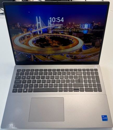 Dell vostro 5620 laptop - 5620, 16"