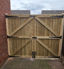 OFFSET Wooden Garden Gates Driveway gates,Double Gates, Ironmongery kit included