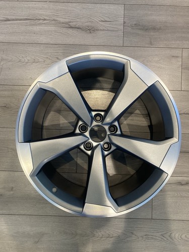 Single genuine audi - genuine,
