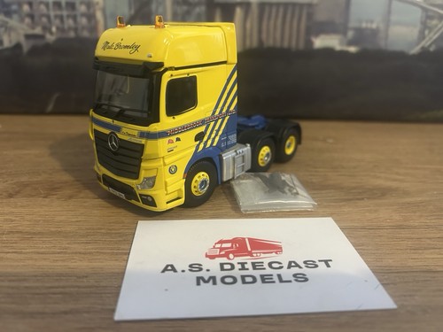 Corgi modern truck - corgi,