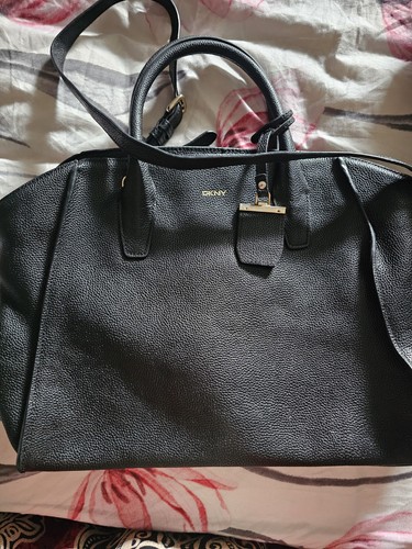 Dkny black leather shoulder - black,
