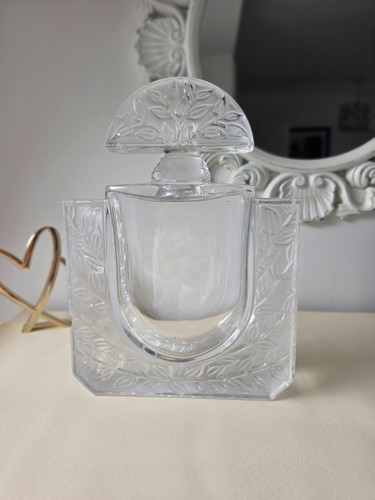 Large lalique glass - oz,