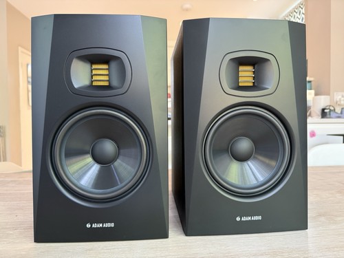 Adam audio t7v - t7v, 7”