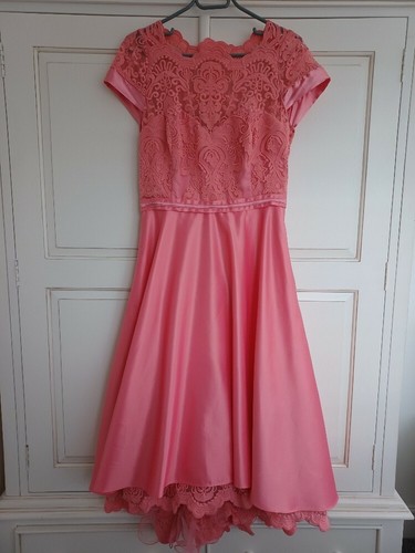 Chi coral - coral, wedding