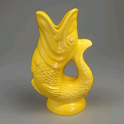 Bright yellow gurgling fish - bright,