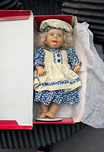 Gloobee collector dolls - gloobee, real