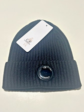 CP COMPANY LENS BADGE BEANIE