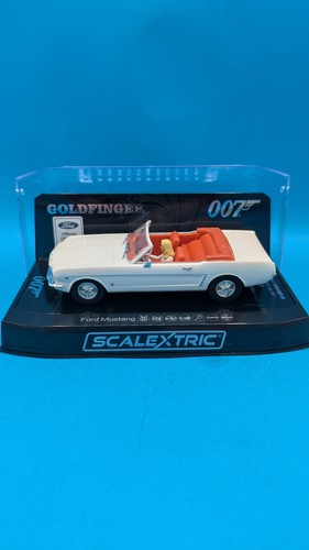 Scalextric c4404 james bond - james,