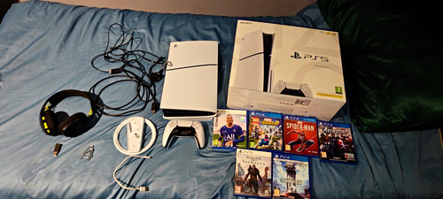 Boxed sony playstation slim - 5,