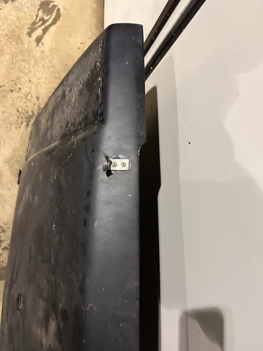 Front bonnet suzuki