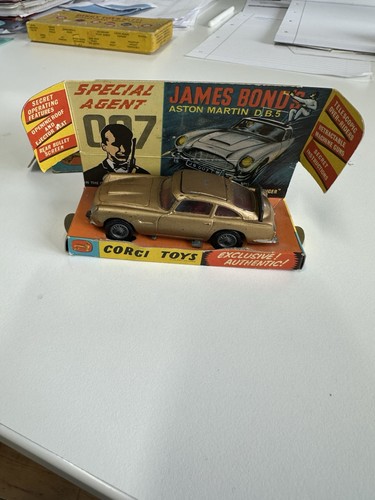 Corgi 261 james bond - 261, db5