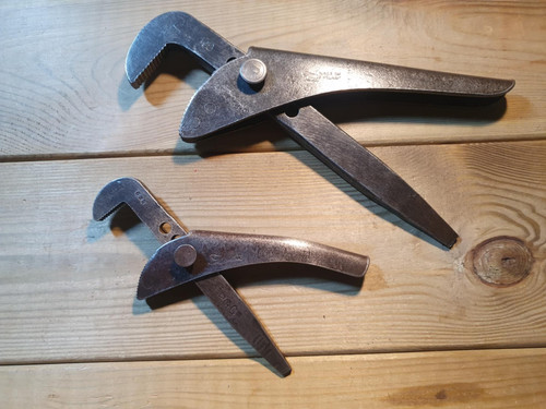 Vintage footprint pipe - footprint,