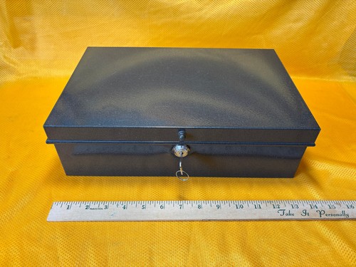 Mint condition vintage - 13",