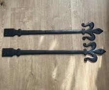 pair of Kirkpatrick 24”