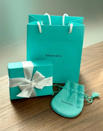 Tiffany gift packaging - tiffany, co