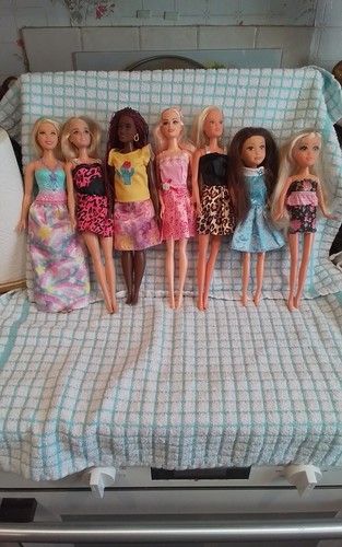Dolls mixed bundle - dolls,