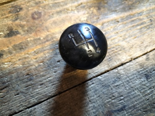 Jaguar gear knob - , bakelite.