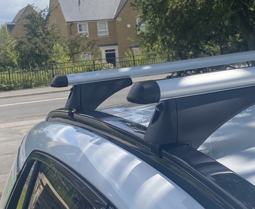 Aluminium roof rail - roof, cross