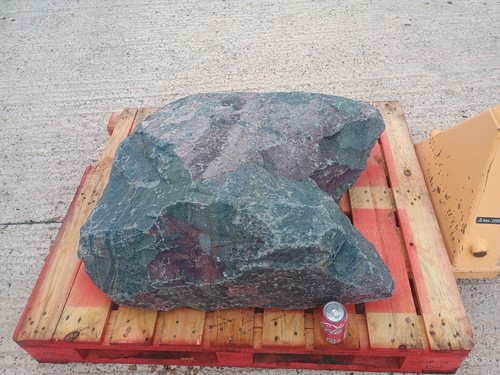 Large granite garden - ,