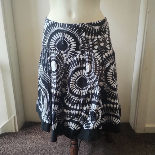 Box pleat knee length - box,