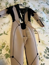 womans Zone 3 wet suit