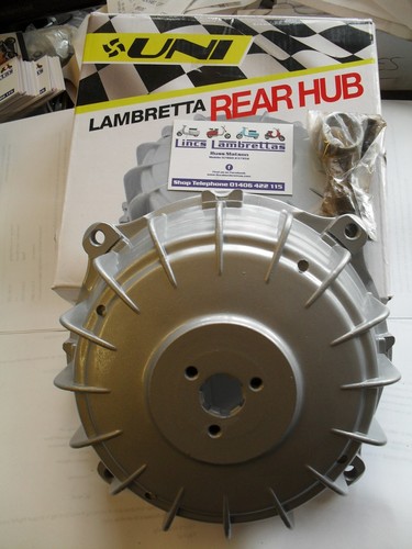 Lambretta uni silver rear hub - ,