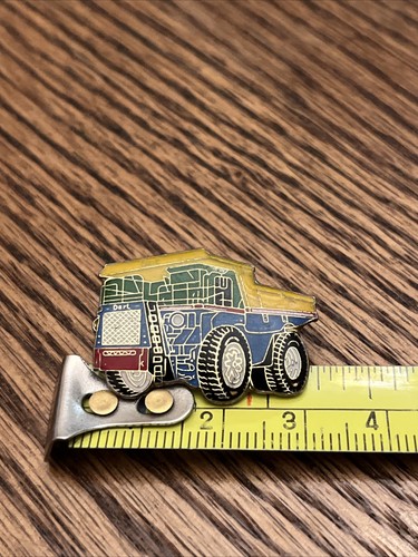 Lapel pin dart dump - dump, truck