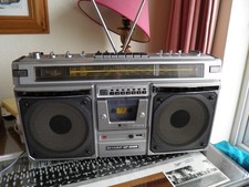 SHARP GF-8585 BOOMBOX RADIO &