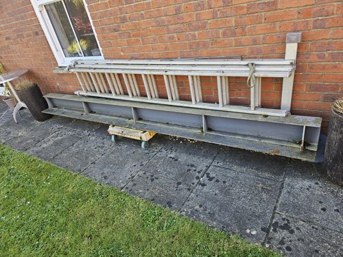 Galvanized steel lintel 3700 - steel,