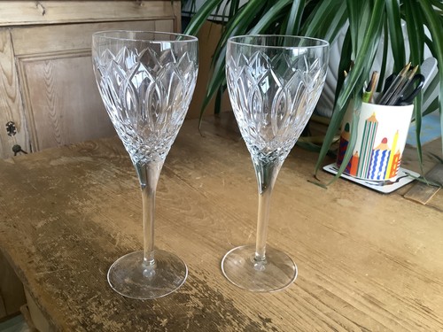 Signed stuart crystal - 2,