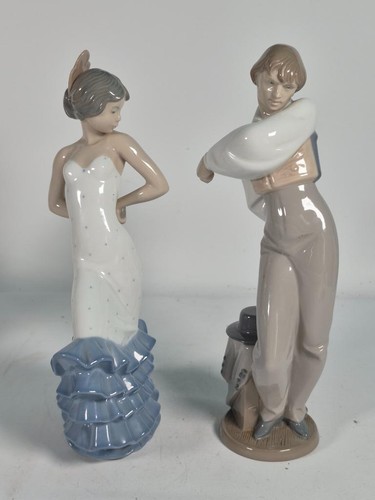 Nao lladro man woman - by,