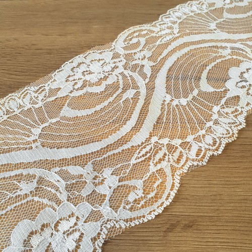 Delicate lace trim - lace, ribbon