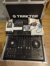 TRAKTOR KONTROL S4 MK1 4-Deck