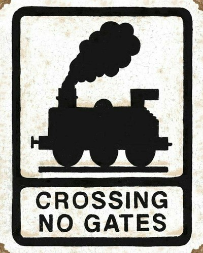 Level crossing gates - no, train