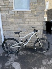 Adults Nukeproof Dh Bike 26.5
