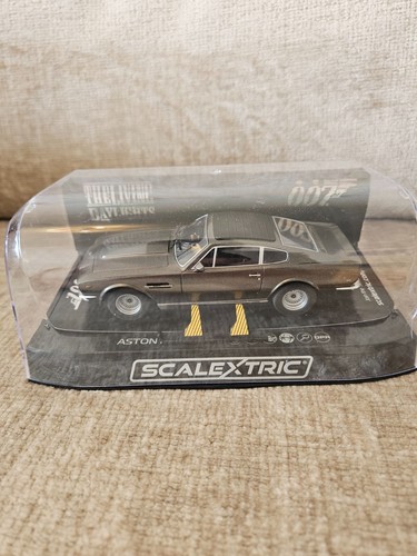 Scalextric c4239 james bond - james,