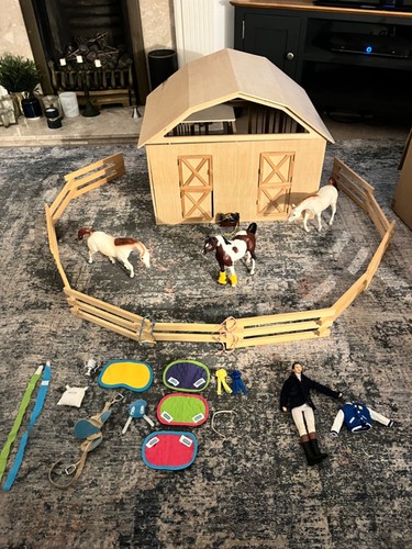 Breyer wooden stable horses - breyer,