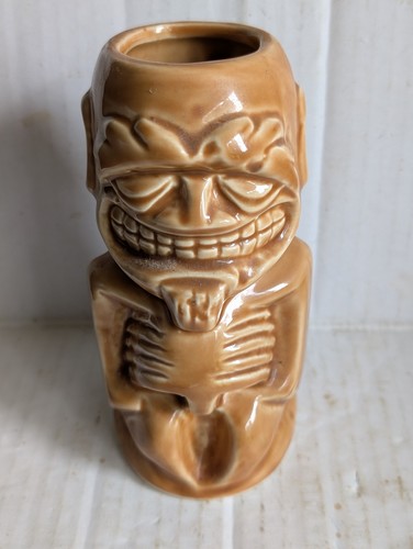 Lola brown ceramic - lola, lo
