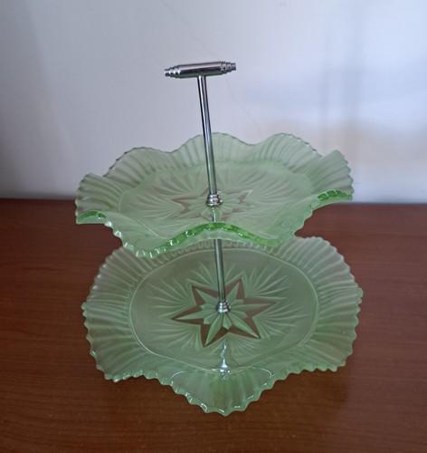 Sowerby art deco green glass - deco,