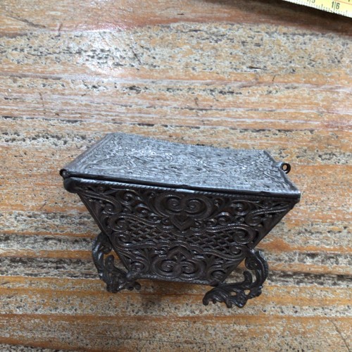 Ornate vintage metal trinket - vintage,