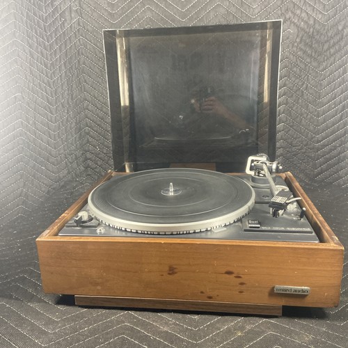Dual 510 belt drive turntable - 510,