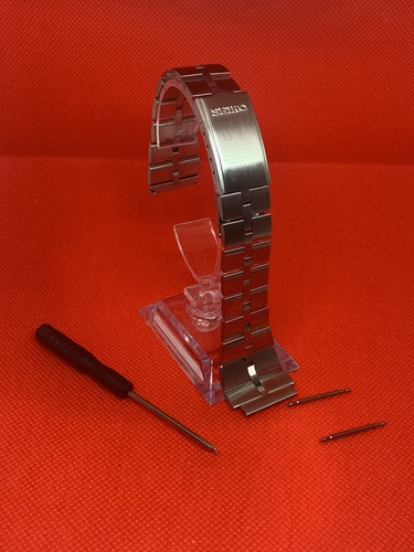 Seiko bullhead fishbone 20mm - seiko,