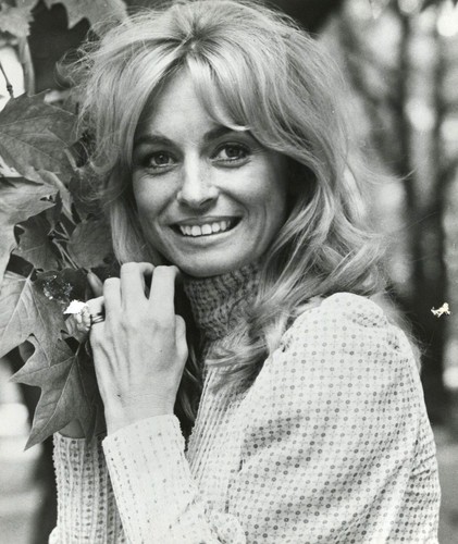 Suzy kendall 5 inch - x, 8.5"