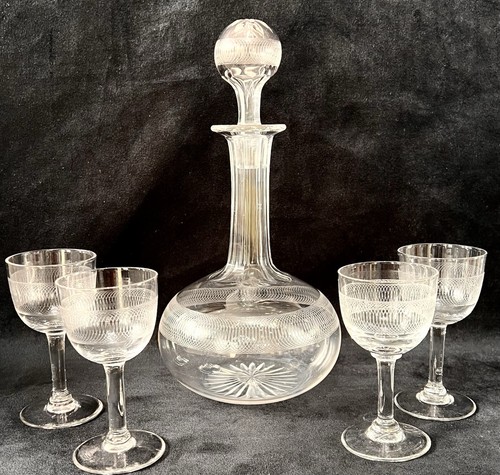 Victorian acid etched circle - victorian,