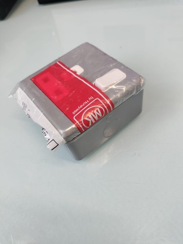 Switched socket metal - mk,