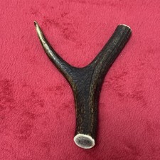 ONE PIECE OF DEER ANTLER, Y