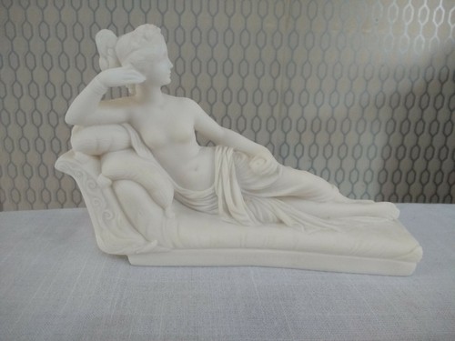 Venus victrix reclining - victrix, nude