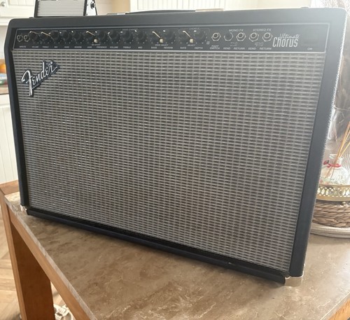 Fender ultimate chorus amp - chorus,