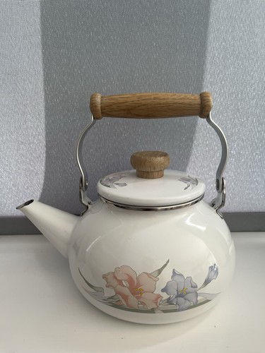 Vintage stove top kettle - stove, cream