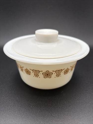 Beautiful vintage pyrex golden - beautiful,